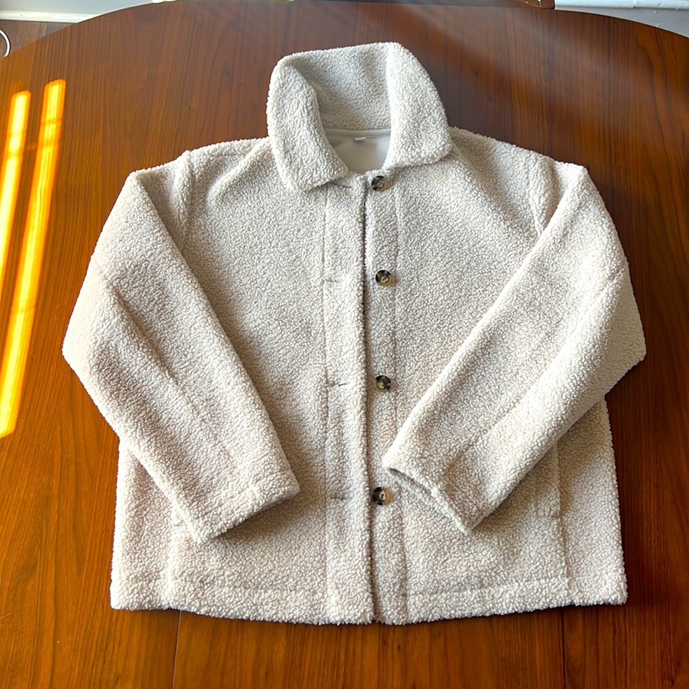 Sherpa Collared Jacket- Women’s medium in cream color